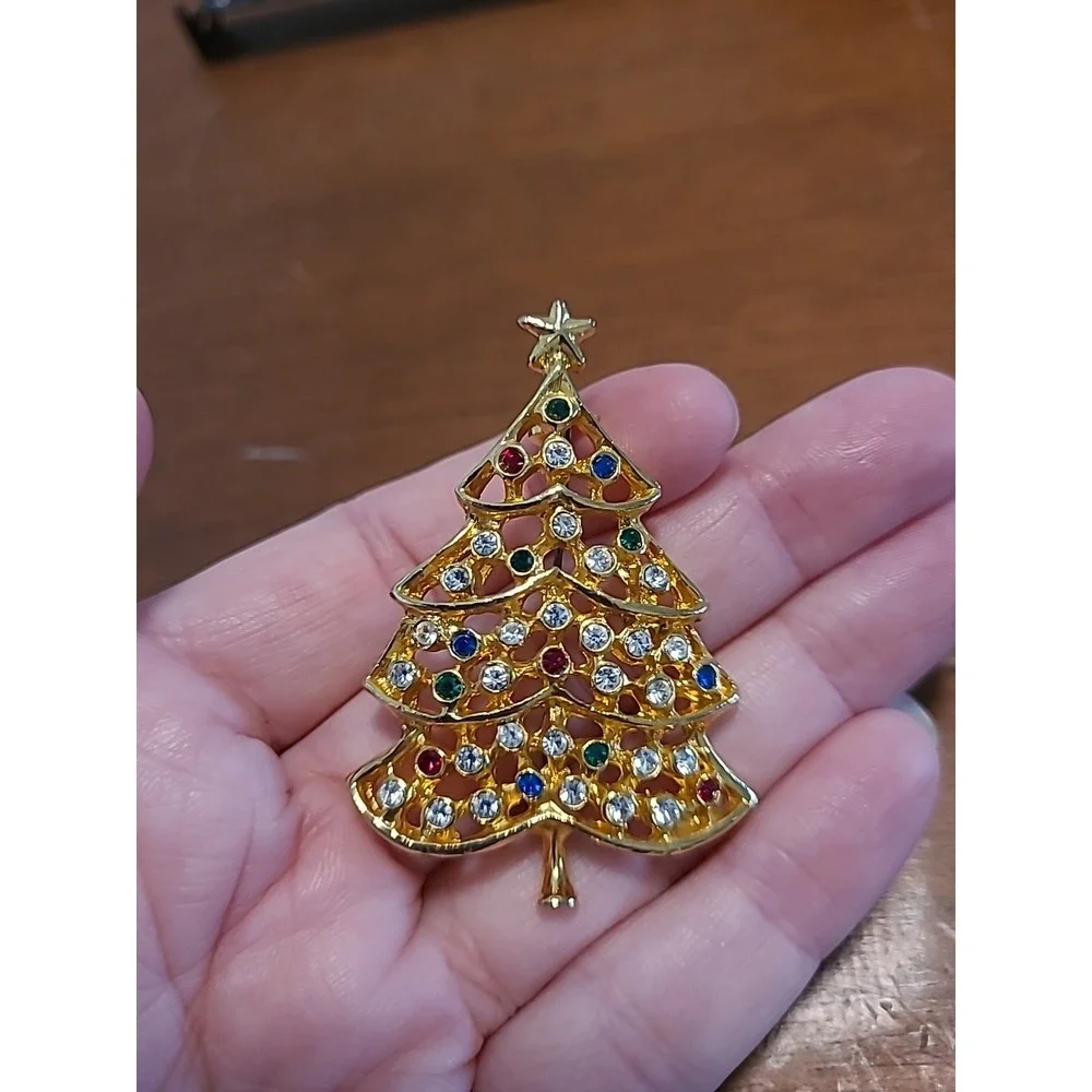 Vintage Gold Tone Metal Rhinestone Christmas Tree‎ Brooch Pin 2